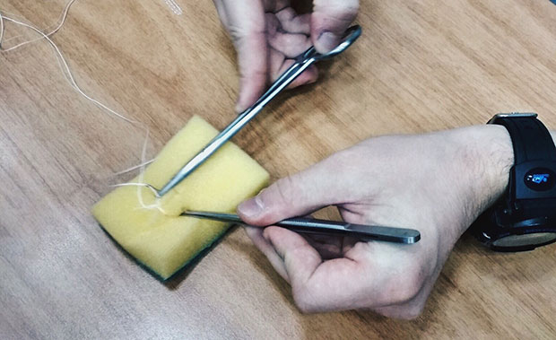 Мастер-класс по технике вязания узлов в хирургической практике